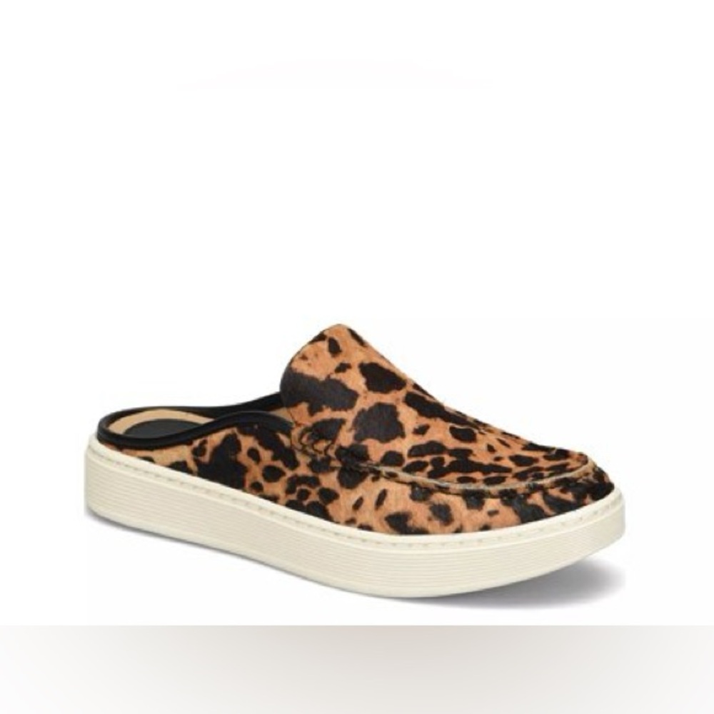 Sofft Somers Leopard Print Slip-On Mules
